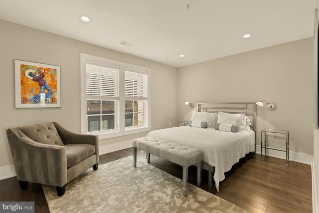 3685 CHEVY CHASE LAKE DR, Chevy Chase, MD 20815