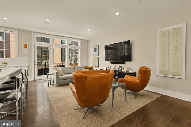 3685 CHEVY CHASE LAKE DR, Chevy Chase, MD 20815