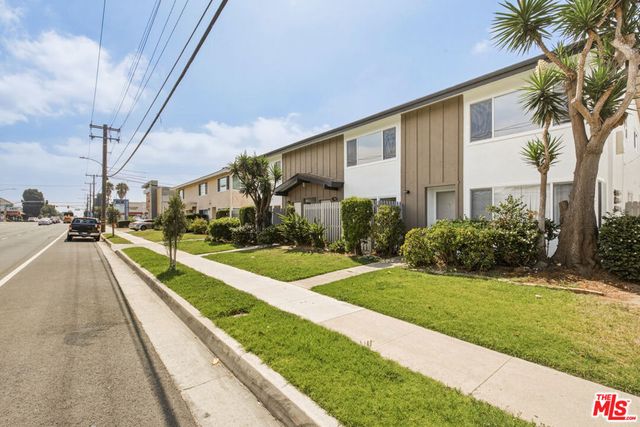 4712 Del Amo Boulevard 3, Torrance, CA 90503