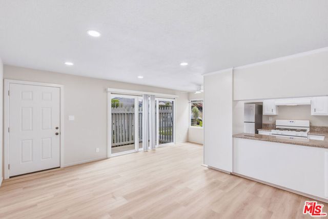 4712 Del Amo Boulevard 3, Torrance, CA 90503