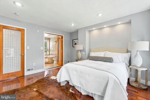 1633 ELLSWORTH ST, Philadelphia, PA 19146