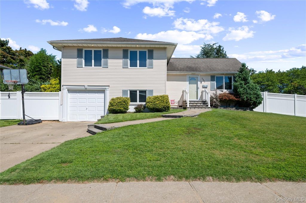 3993 Bernice Road, Seaford, NY 11783 — exterior