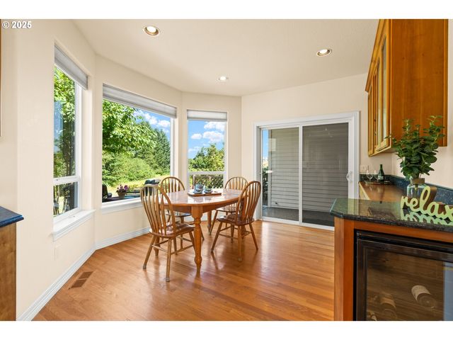 30525 Ne CANTER Ln, Sherwood, OR 97140