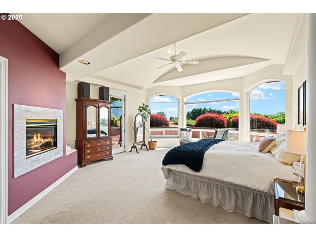 30525 Ne CANTER Ln, Sherwood, OR 97140