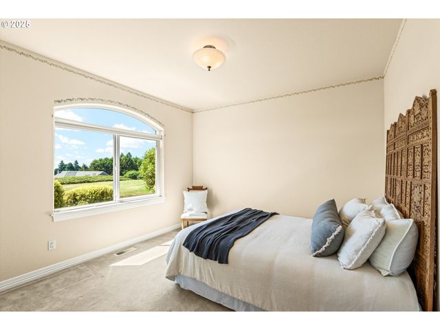 30525 Ne CANTER Ln, Sherwood, OR 97140