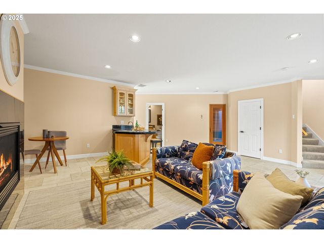 30525 Ne CANTER Ln, Sherwood, OR 97140