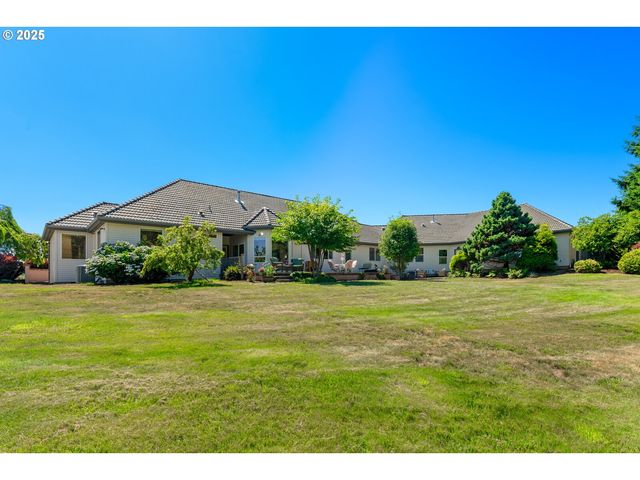 30525 Ne CANTER Ln, Sherwood, OR 97140