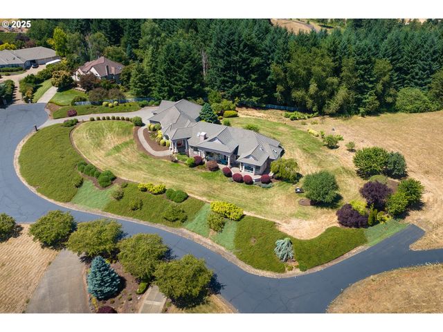 30525 Ne CANTER Ln, Sherwood, OR 97140