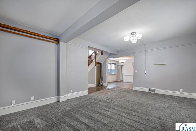 212 W Pleasant Street, Mankato, MN 56001