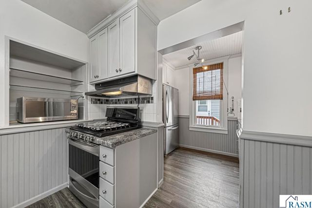 212 W Pleasant Street, Mankato, MN 56001