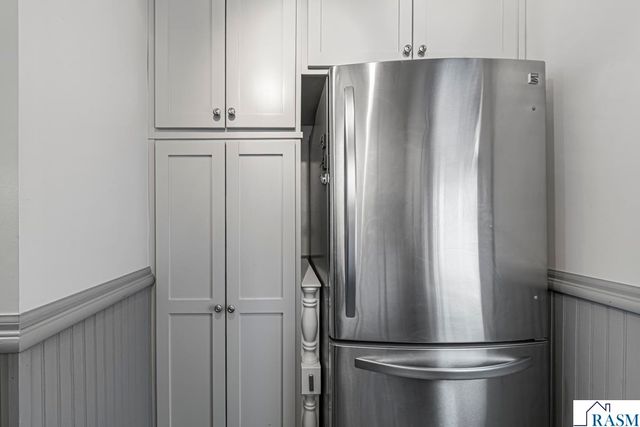 212 W Pleasant Street, Mankato, MN 56001