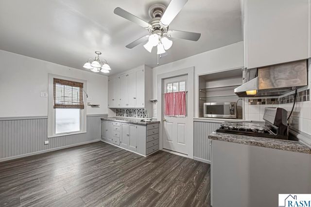 212 W Pleasant Street, Mankato, MN 56001