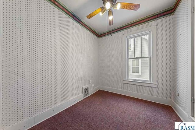 212 W Pleasant Street, Mankato, MN 56001