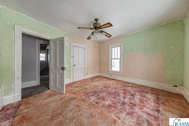 212 W Pleasant Street, Mankato, MN 56001