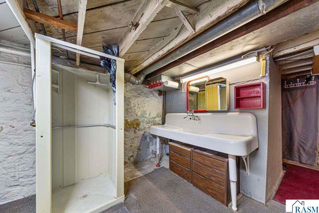 212 W Pleasant Street, Mankato, MN 56001