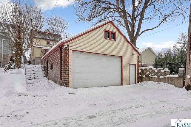 212 W Pleasant Street, Mankato, MN 56001