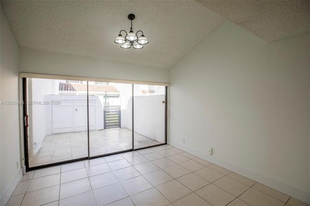 21212 Harbor Way 147-14, Aventura, FL 33180