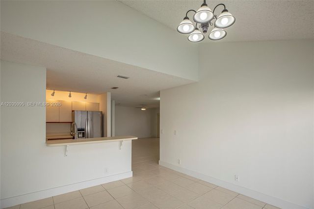 21212 Harbor Way 147-14, Aventura, FL 33180