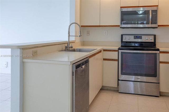 21212 Harbor Way 147-14, Aventura, FL 33180