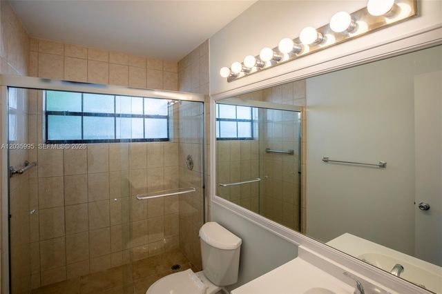 21212 Harbor Way 147-14, Aventura, FL 33180