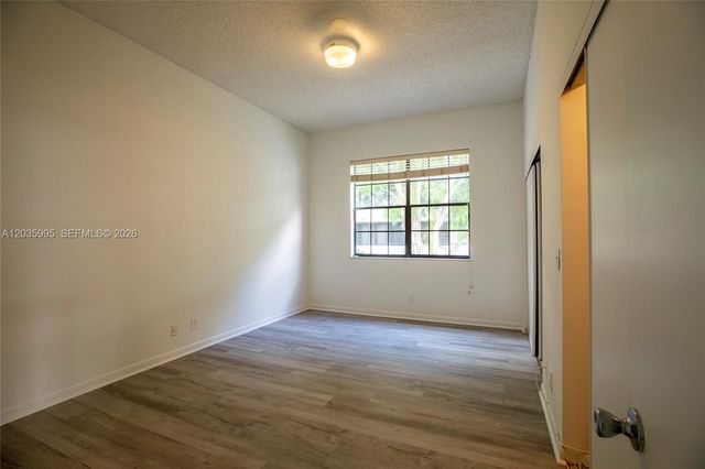 21212 Harbor Way 147-14, Aventura, FL 33180