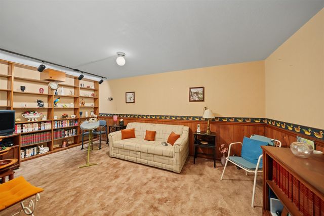 2158 Kensington Rd, Salina, KS 67401
