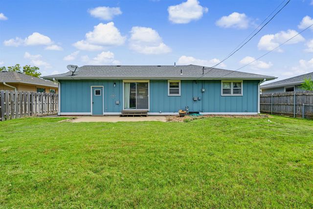 2158 Kensington Rd, Salina, KS 67401