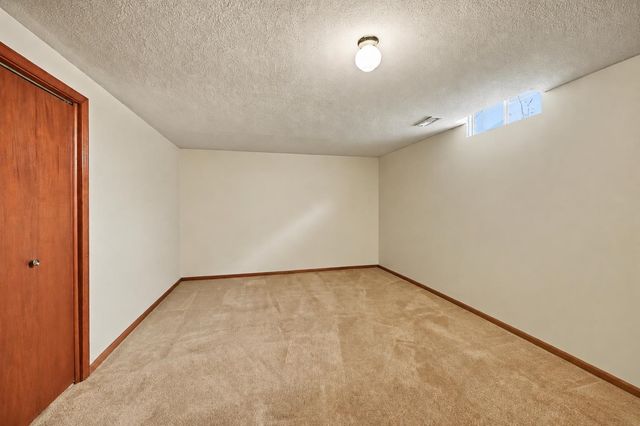 2158 Kensington Rd, Salina, KS 67401