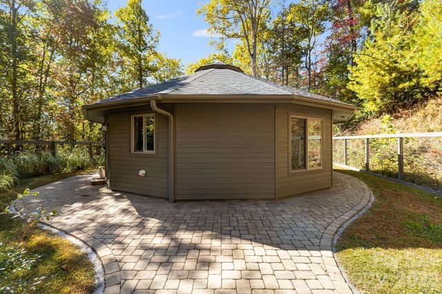 16 Caddis Court, Marshall, NC 28753