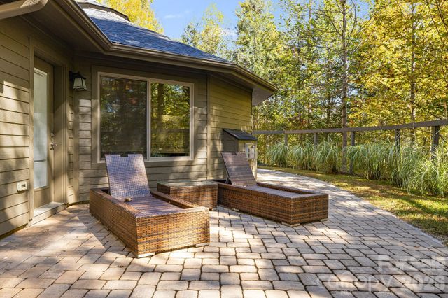 16 Caddis Court, Marshall, NC 28753