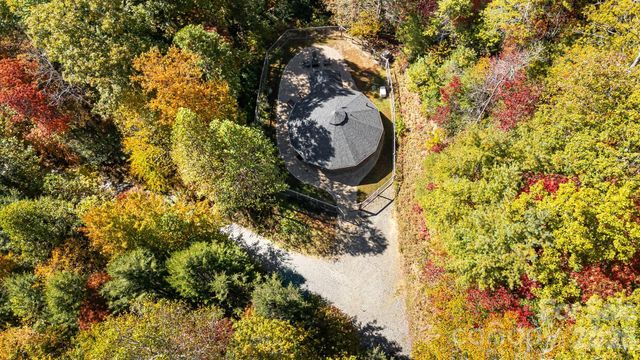 16 Caddis Court, Marshall, NC 28753