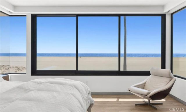 800 W Oceanfront, Newport Beach, CA 92661