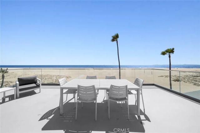 800 W Oceanfront, Newport Beach, CA 92661