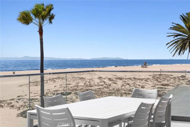 800 W Oceanfront, Newport Beach, CA 92661