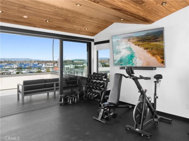 800 W Oceanfront, Newport Beach, CA 92661