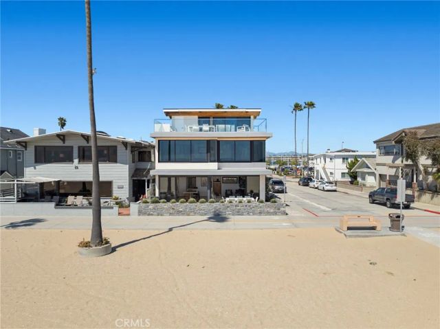 800 W Oceanfront, Newport Beach, CA 92661