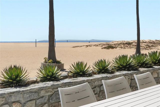800 W Oceanfront, Newport Beach, CA 92661