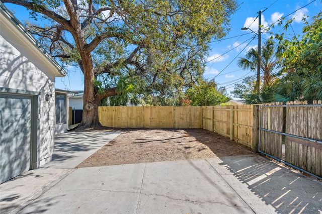 4650 EMERSON AVENUE S, St Petersburg, FL 33711