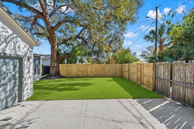 4650 EMERSON AVENUE S, St Petersburg, FL 33711