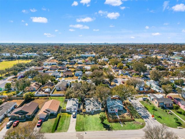 4650 EMERSON AVENUE S, St Petersburg, FL 33711