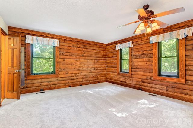 221 Hammer Hollow Drive, Marion, NC 28752