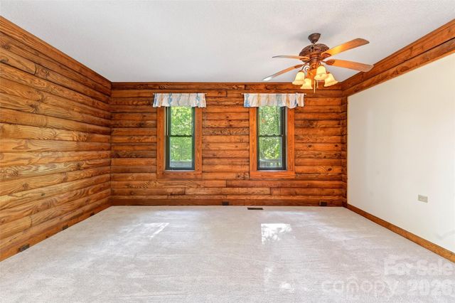 221 Hammer Hollow Drive, Marion, NC 28752