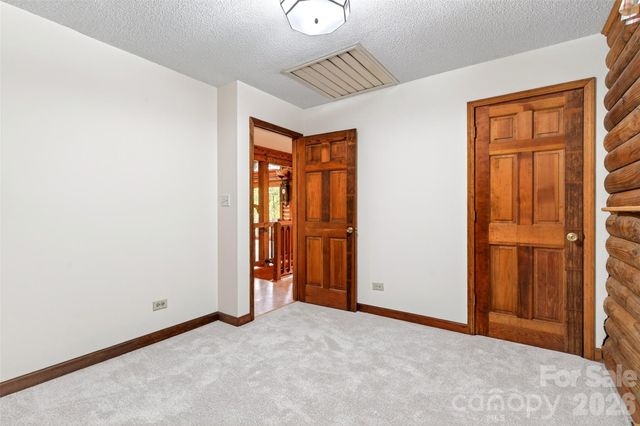 221 Hammer Hollow Drive, Marion, NC 28752