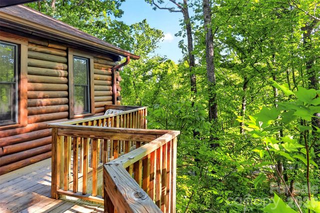221 Hammer Hollow Drive, Marion, NC 28752
