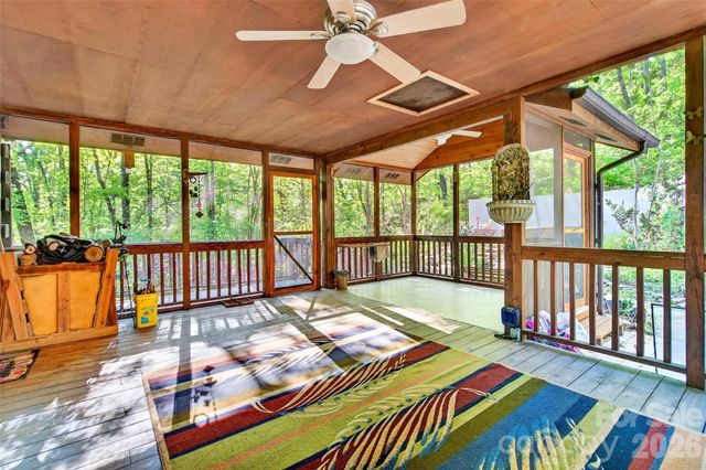221 Hammer Hollow Drive, Marion, NC 28752