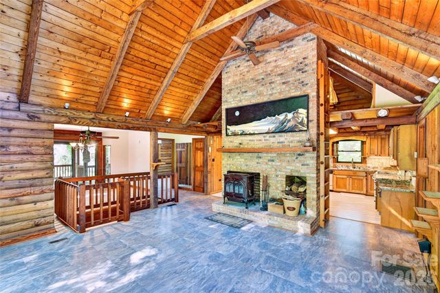 221 Hammer Hollow Drive, Marion, NC 28752