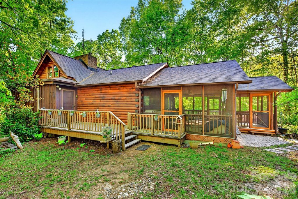 221 Hammer Hollow Drive, Marion, NC 28752