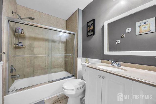 408 Blossom Circle, South Brunswick, NJ 08810