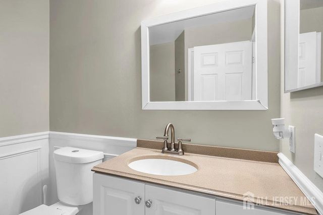 408 Blossom Circle, South Brunswick, NJ 08810