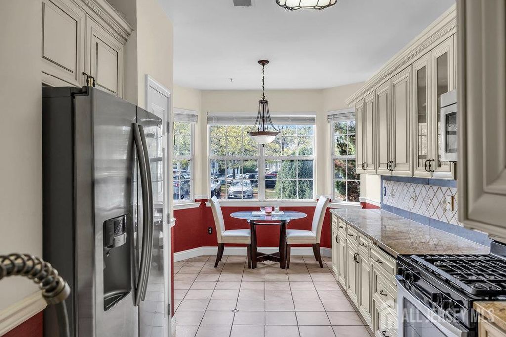 408 Blossom Circle, South Brunswick, NJ 08810